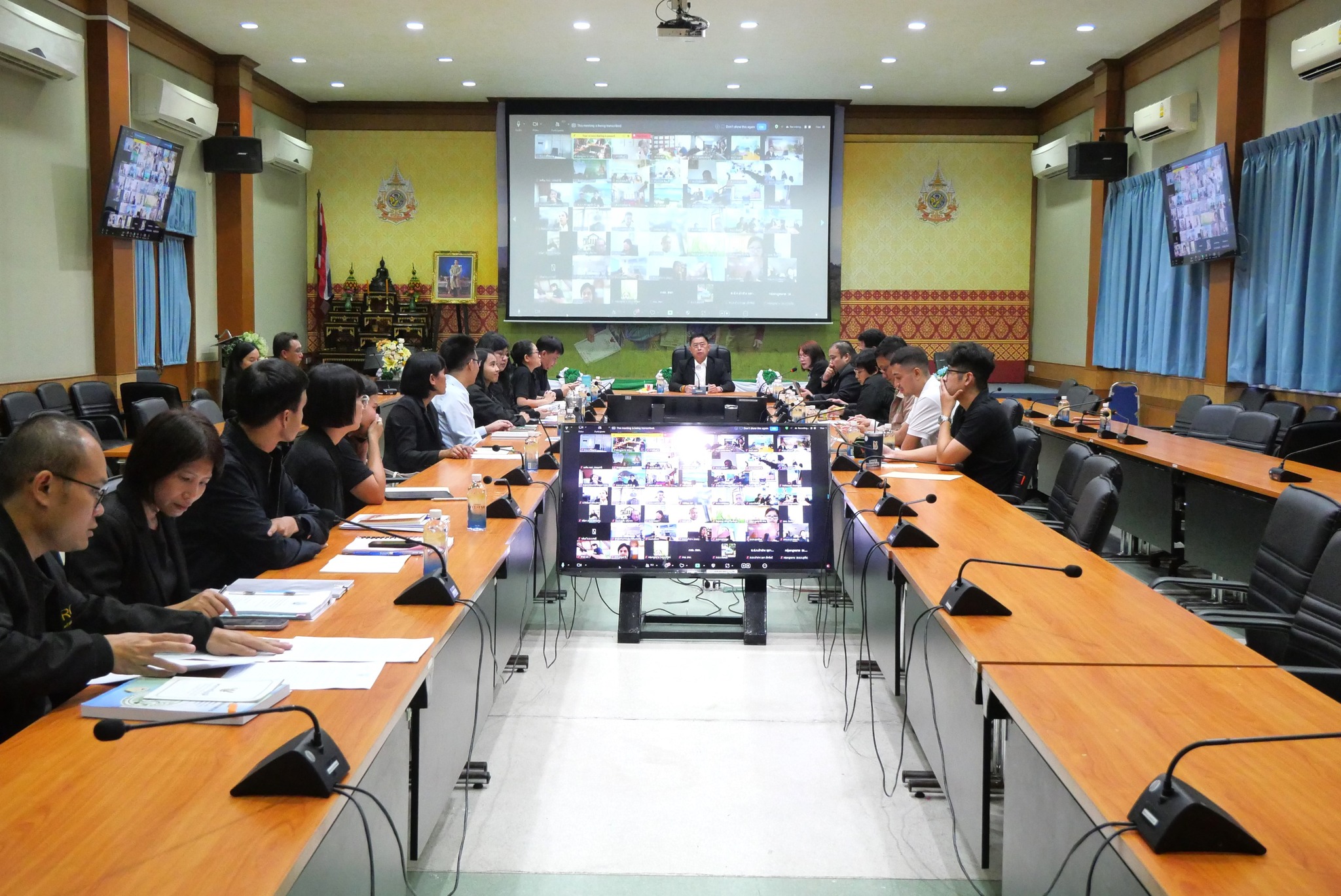 title - ส.ป.ก.เพชรบุรี ร่วมประชุมเพื่อติดตามผลการจัดที่ดินตามข้อ 62 สภาพปัญหาในการปฏิบัติงานดังกล่าว รวมถึงซักซ้อมและทำความเข้าใจแนวทางปฏิบัติร่วมกัน
